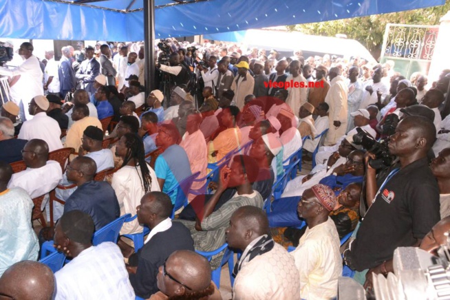 Levé du corps du bassiste du super étoile Habib Faye à l'hopital principal de Dakar: Le chef de l'Etat Macky Sall et le monde de la culture lui on rendu un dernier hommage.