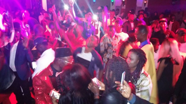 TORINO: Européenne Tour 5 Étoiles, Sidy Diop le nouveau chouchou du public enflamme tout sur son passage en Italie. TORINO: Européenne Tour 5 Étoiles, Sidy Diop le nouveau chouchou du public enflamme tout sur son passage en Italie.