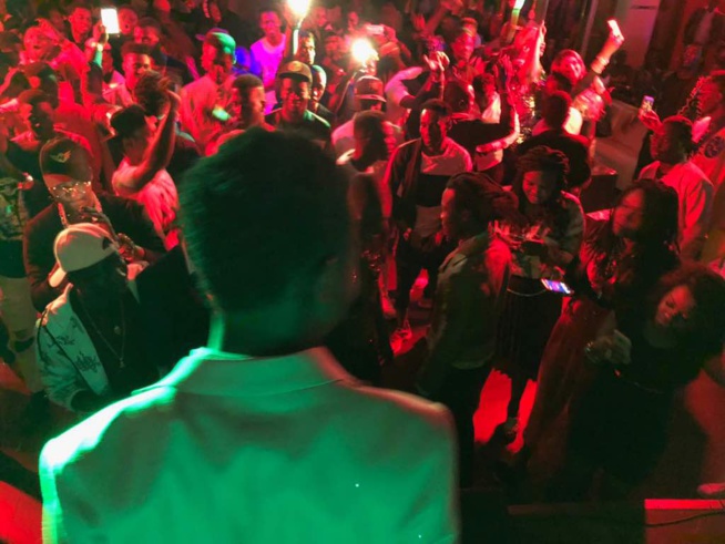 TORINO: Européenne Tour 5 Étoiles, Sidy Diop le nouveau chouchou du public enflamme tout sur son passage en Italie. TORINO: Européenne Tour 5 Étoiles, Sidy Diop le nouveau chouchou du public enflamme tout sur son passage en Italie.