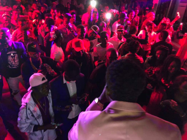 TORINO: Européenne Tour 5 Étoiles, Sidy Diop le nouveau chouchou du public enflamme tout sur son passage en Italie. TORINO: Européenne Tour 5 Étoiles, Sidy Diop le nouveau chouchou du public enflamme tout sur son passage en Italie.