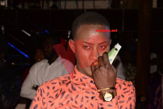 Explosive la soirée de Baye Ousmane et le " Balamaissa" au Five ce 30 avril. En images Explosive la soirée de Baye Ousmane et le " Balamaissa" au Five ce 30 avril. En images