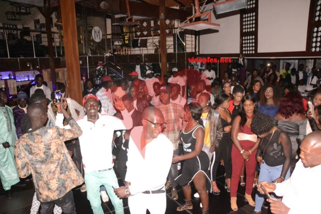 Explosive la soirée de Baye Ousmane et le " Balamaissa" au Five ce 30 avril. En images Explosive la soirée de Baye Ousmane et le " Balamaissa" au Five ce 30 avril. En images