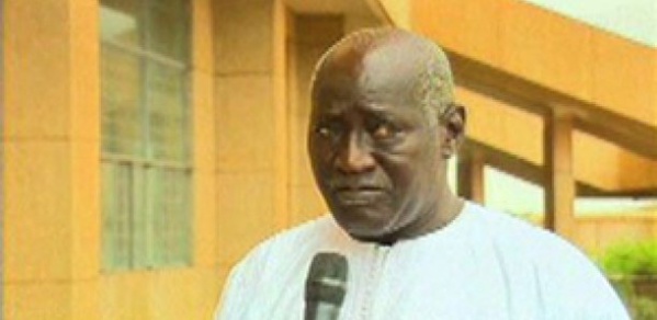 Double Less écarte Modou Lô du chemin de Balla Gaye: "Je ne vendange pas la carrière de mon fils" Double Less écarte Modou Lô du chemin de Balla Gaye: "Je ne vendange pas la carrière de mon fils"