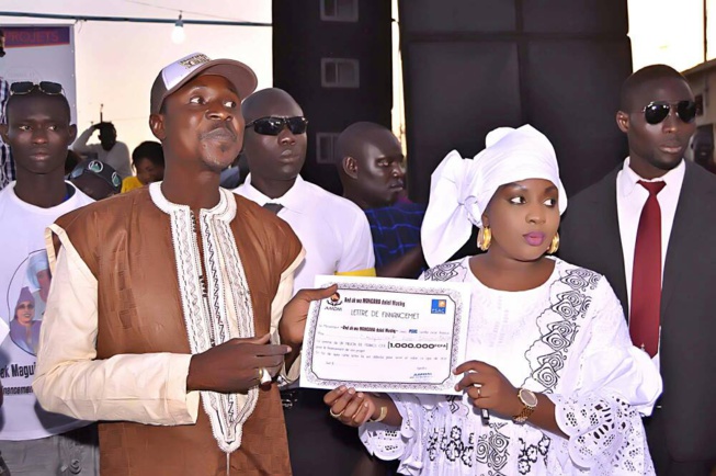 AND AK WA MANGARA DOLEL MACKY de Maguy Mangara réussit le pari de la mobilisation à Diourbel. AND AK WA MANGARA DOLEL MACKY de Maguy Mangara réussit le pari de la mobilisation à Diourbel.