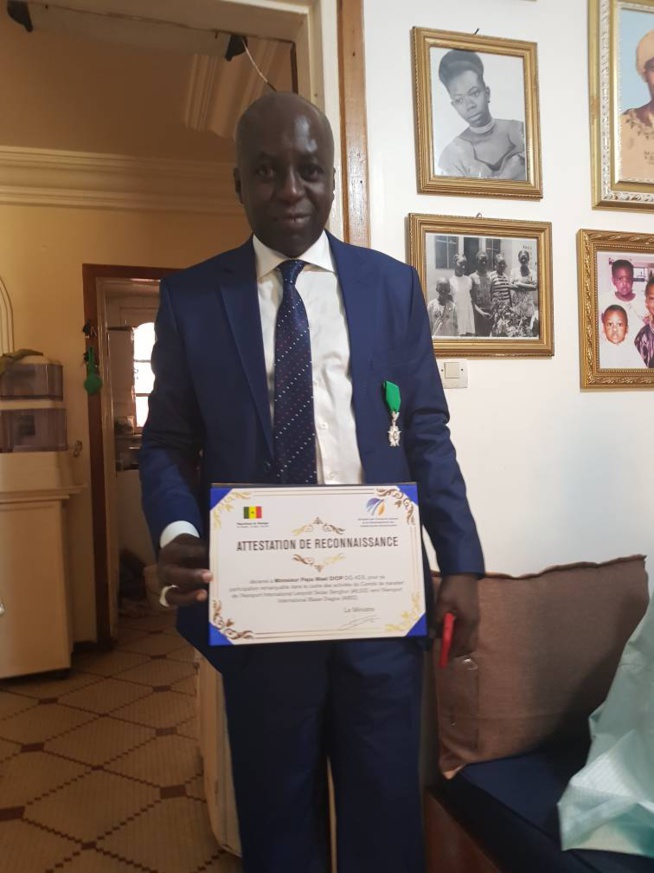Pape Maël Diop, Directeur des aéroports du Sénégal décoré à l'occasion du 1er mai Pape Maël Diop, Directeur des aéroports du Sénégal décoré à l'occasion du 1er mai