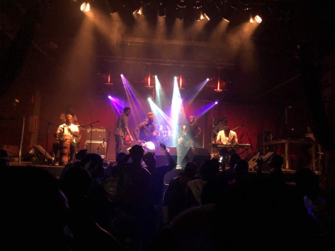 Sidy Diop reçoit une pluie de billet d'Euro en Espagne Sidy Diop reçoit une pluie de billet d'Euro en Espagne