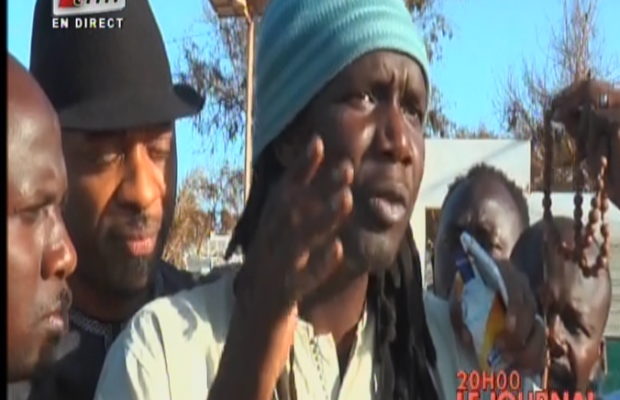 Enterrement de Papis Gelongal au Cimetiere musulman de Yoff, Son frère raconte l’accident mortel Enterrement de Papis Gelongal au Cimetiere musulman de Yoff, Son frère raconte l’accident mortel