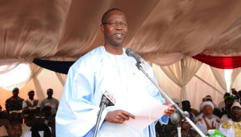 Thiès: Macky Sall met 8,5 milliards F CFA sur la table pour moderniser la ville (Dionne) Thiès: Macky Sall met 8,5 milliards F CFA sur la table pour moderniser la ville (Dionne)