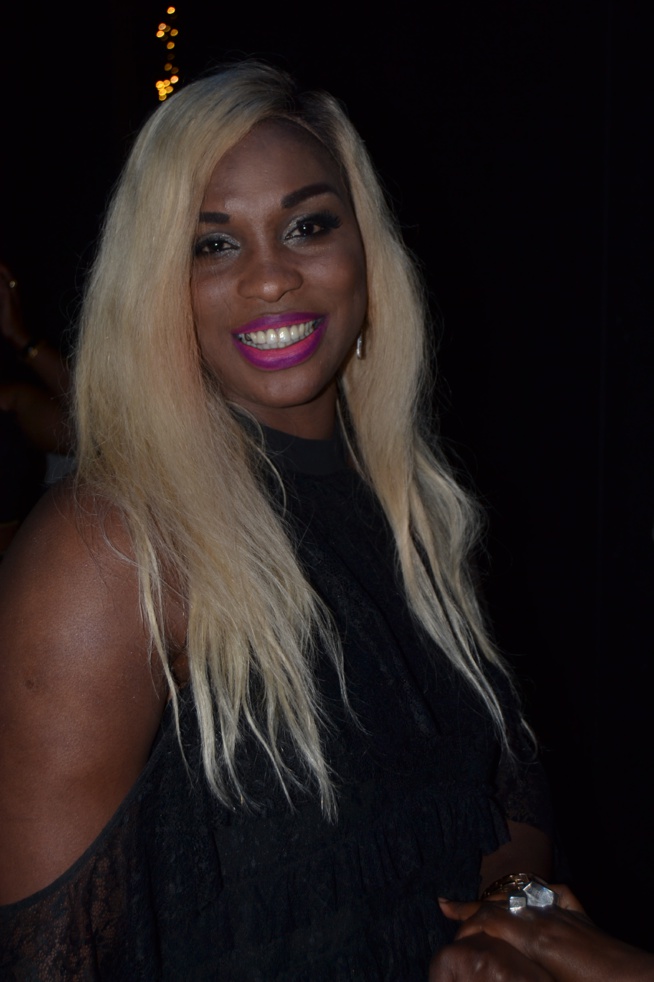 Les filles de Luxembourg, Strasbourg, Metz s'éclatent avec le nouveau chouchou de la musique Sénégalaise SIDY DIOP. Les filles de Luxembourg, Strasbourg, Metz s'éclatent avec le nouveau chouchou de la musique Sénégalaise SIDY DIOP.