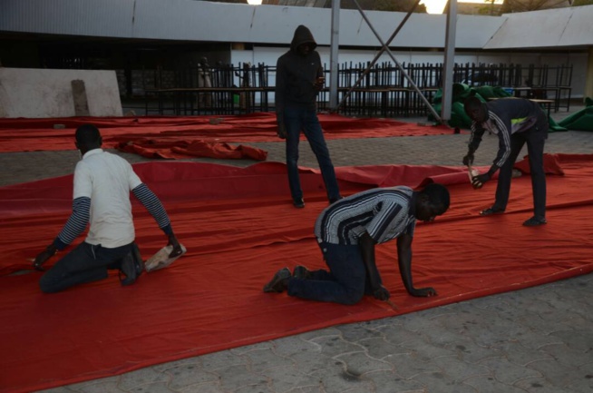 JOUR J -1 LES DERNIÉRES RÉGLAGES DU CONCERT DE PAPE DIOUF AU CICES. JOUR J -1 LES DERNIÉRES RÉGLAGES DU CONCERT DE PAPE DIOUF AU CICES.