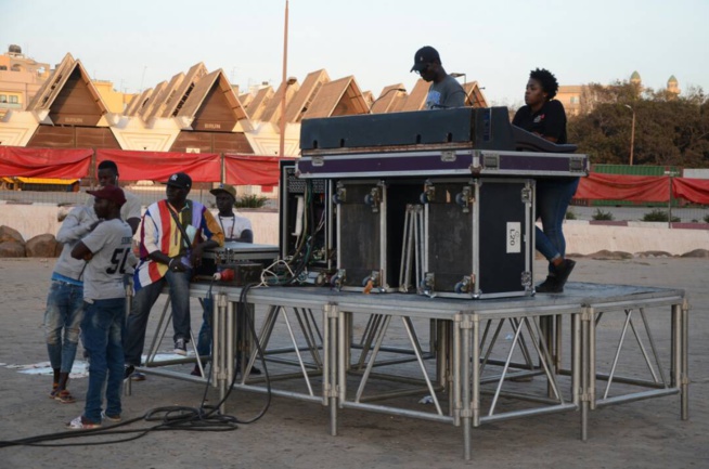 JOUR J -1 LES DERNIÉRES RÉGLAGES DU CONCERT DE PAPE DIOUF AU CICES.