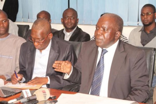 Décision du Conseil Constitutionnel: Les avocats de l'opposition vont se "plaindre" à la CEDEAO, l’Union Africaine et les Nations-Unies Décision du Conseil Constitutionnel: Les avocats de l'opposition vont se "plaindre" à la CEDEAO, l’Union Africaine et les Nations-Unies