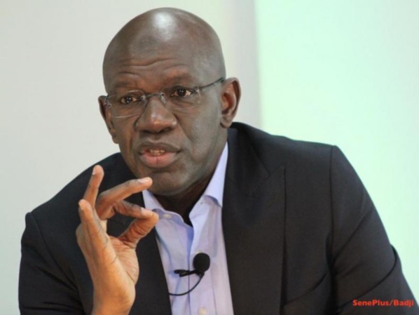 Les gaffes de Mame Adama Guèye: « Il confond 1000 unités de matériels agricoles avec 1000 tracteurs »