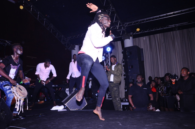 VIDEO : Entrée explosive de Sidy Diop au Dock Haussman de Paris. Regardez chaude ambiance. VIDEO : Entrée explosive de Sidy Diop au Dock Haussman de Paris. Regardez chaude ambiance.