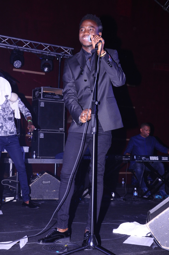 Les images de la soiree de cloture de la tournée Européenne de Sidy Diop au Dock Haussman; Les images de la soiree de cloture de la tournée Européenne de Sidy Diop au Dock Haussman;