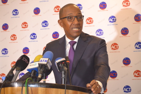 Abdoul Mbaye sur le budget du Conseil Constitutionnel: « Plus d'un milliard pour 7 sages, c'est cher payé » Abdoul Mbaye sur le budget du Conseil Constitutionnel: « Plus d'un milliard pour 7 sages, c'est cher payé »