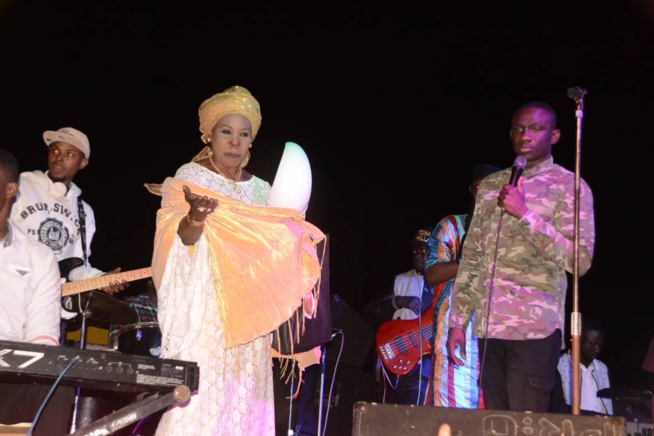 Apres le succès du MEGA ENJOY AU CICES, Pape Diouf assure son "RAKHASS" à Bambilor. En images REGARDEZ Apres le succès du MEGA ENJOY AU CICES, Pape Diouf assure son "RAKHASS" à Bambilor. En images REGARDEZ