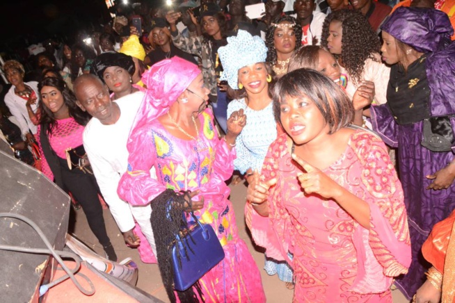 Apres le succès du MEGA ENJOY AU CICES, Pape Diouf assure son "RAKHASS" à Bambilor. En images REGARDEZ Apres le succès du MEGA ENJOY AU CICES, Pape Diouf assure son "RAKHASS" à Bambilor. En images REGARDEZ