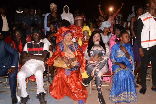 Apres le succès du MEGA ENJOY AU CICES, Pape Diouf assure son "RAKHASS" à Bambilor. En images REGARDEZ Apres le succès du MEGA ENJOY AU CICES, Pape Diouf assure son "RAKHASS" à Bambilor. En images REGARDEZ