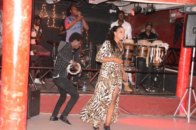 Les images de la soirée de Mame Goor ce 14 mai à l'Alizé club. Les images de la soirée de Mame Goor ce 14 mai à l'Alizé club.