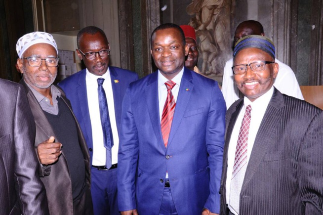 Le Consulat Général du Sénégal à Bordeaux en partenariat avec la ville de Bordeaux et la Chambre de commerce de Limoges ont accueilli le mardi 15 et le mercredi 16 mai 2018, la caravane des PME étape Diaspora conduite par Monsieur Alioune Sarr, Minis Le Consulat Général du Sénégal à Bordeaux en partenariat avec la ville de Bordeaux et la Chambre de commerce de Limoges ont accueilli le mardi 15 et le mercredi 16 mai 2018, la caravane des PME étape Diaspora conduite par Monsieur Alioune Sarr, Minis