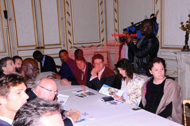 Le Consulat Général du Sénégal à Bordeaux en partenariat avec la ville de Bordeaux et la Chambre de commerce de Limoges ont accueilli le mardi 15 et le mercredi 16 mai 2018, la caravane des PME étape Diaspora conduite par Monsieur Alioune Sarr, Minis