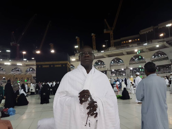 Le président Mbagnick Diop du MEDS à la Mecque. Le président Mbagnick Diop du MEDS à la Mecque.