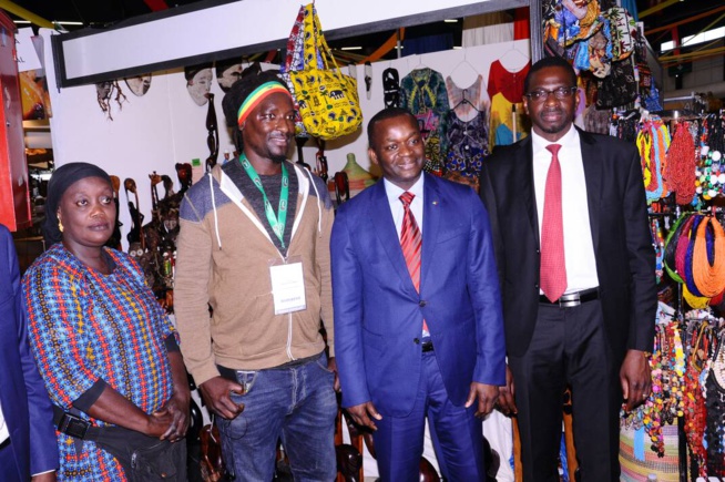 Le ministre du commerce Alioune Sarr à la foire de Bordeaux pour visiter les Stands des Sénégalais.