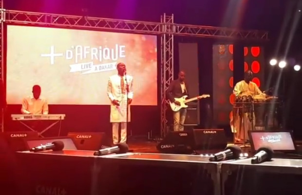 Vidéo : Pape Diouf sur le plateau de Canal Plus … Vidéo : Pape Diouf sur le plateau de Canal Plus …