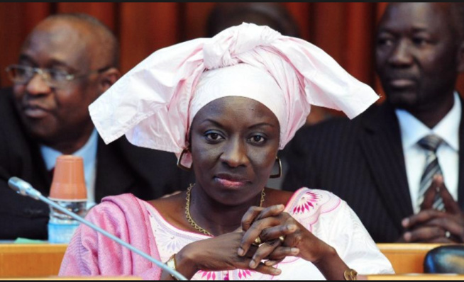 Sortie sur la mort de Fallou Sène : Aminata Touré dénonce l'indécence et l'irresponsabilité d'Idrissa Seck Sortie sur la mort de Fallou Sène : Aminata Touré dénonce l'indécence et l'irresponsabilité d'Idrissa Seck