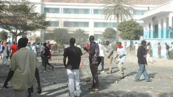 MORT DE FALLOU SENE: Les étudiants exigent la démission des ministres Amadou Ba et Mary Teuw Niane
