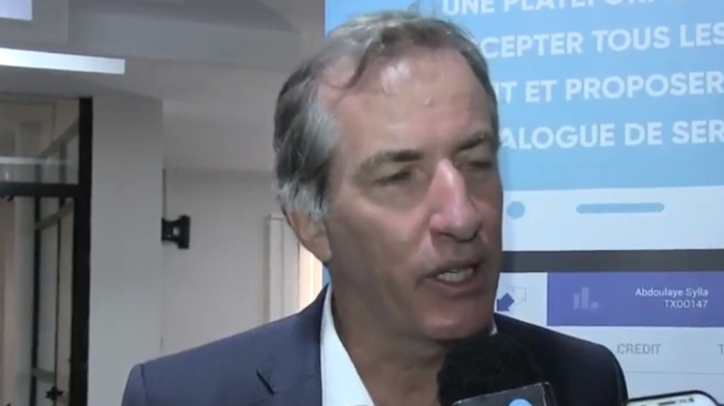 S.E Christophe Bigot visite les locaux de la nouvelle plateforme de développement In Touch