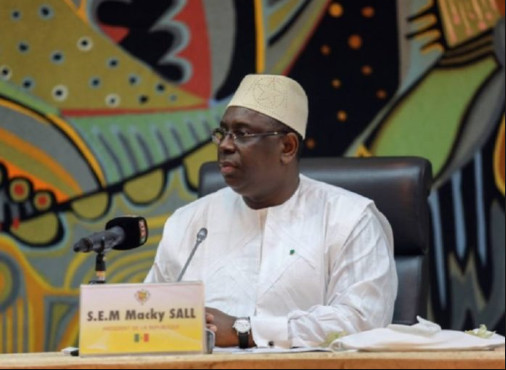 Macky Sall égratine les étudiants « Pour une affaire de ticket de restaurant, il ne doit pas y avoir de manifestation, a fortiori mort d’homme » Macky Sall égratine les étudiants « Pour une affaire de ticket de restaurant, il ne doit pas y avoir de manifestation, a fortiori mort d’homme »