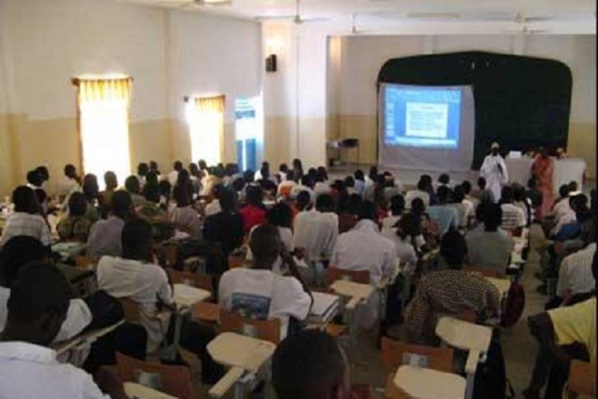 UVS, quatre étudiants exclus pour faits de grève UVS, quatre étudiants exclus pour faits de grève