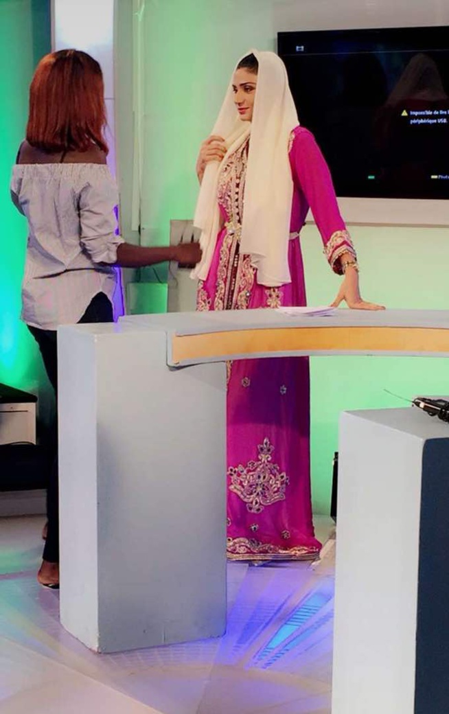 La présentatrice de "YESSLU" Lina Kreaime de la RTS1 à fond avec les tendances du mois de ramadan avec ses tenues;