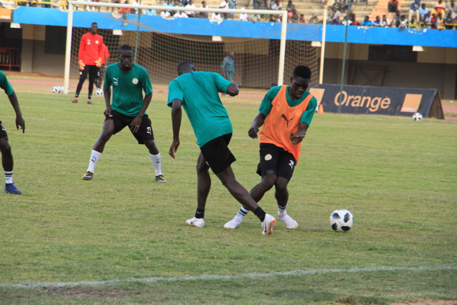 En images dernière séance d'entraînement du galop des lions de la téranga au stade LSS à Dakar;