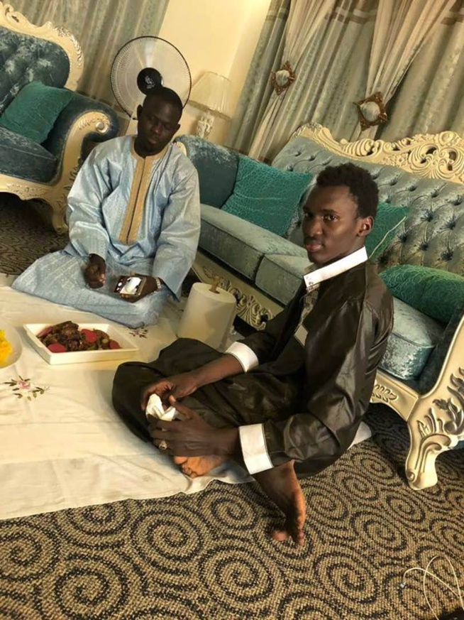 Le ndogou somptueux de Mouhamed Niang chez Prince Mbacké ibn Serigne Abdou Karim Le ndogou somptueux de Mouhamed Niang chez Prince Mbacké ibn Serigne Abdou Karim