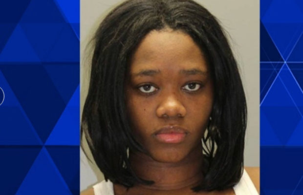 NEW YORK : Marceline Diop alias Mounass de la série « Lifeline » condamnée à 2 ans de prison pour… NEW YORK : Marceline Diop alias Mounass de la série « Lifeline » condamnée à 2 ans de prison pour…