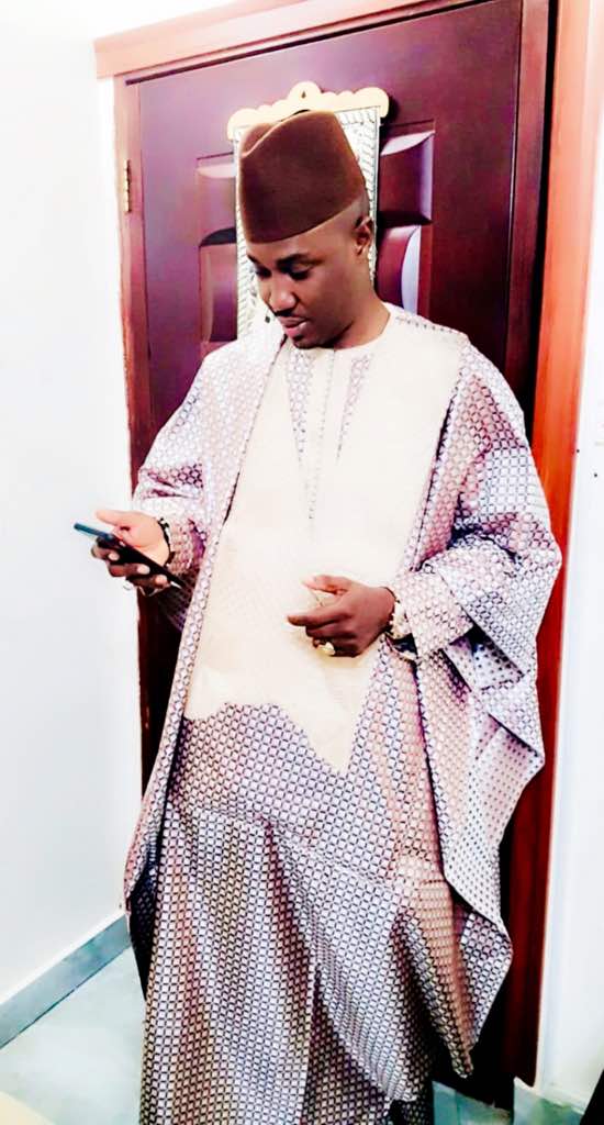 Cheikh Sarr et Alima Dione,deux "Baye Fall" dans les tendances Show sur la SEN TV.