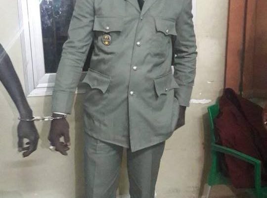 Anniversaire à GUEDIAWAYE: Quatre «gendarmes» de la Section de Recherches et La fille «Mia» arrêtés Anniversaire à GUEDIAWAYE: Quatre «gendarmes» de la Section de Recherches et La fille «Mia» arrêtés