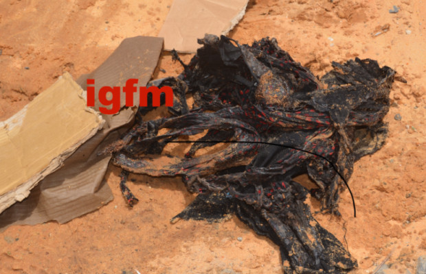 Ngor : Une fille s’asperge d’essence et tente de s’immoler par le feu Ngor : Une fille s’asperge d’essence et tente de s’immoler par le feu