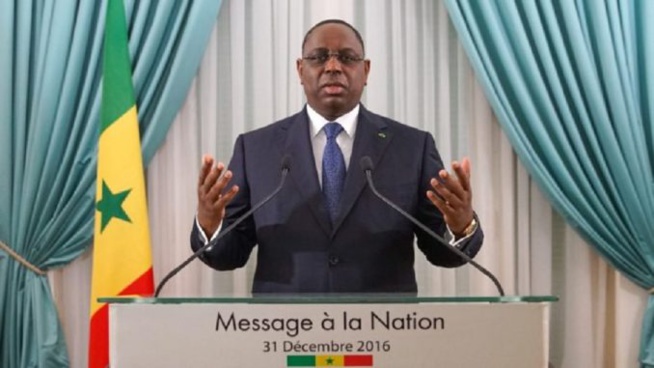 Le President Macky Sall fait l’éloge de la démocratie Sénégalaise au Canada.Regardez Le President Macky Sall fait l’éloge de la démocratie Sénégalaise au Canada.Regardez