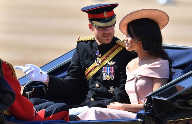 Meghan Markle et le prince Harry rayonnent à peine revenus de leur lune de miel, arrivent à l’anniversaire de la Reine Meghan Markle et le prince Harry rayonnent à peine revenus de leur lune de miel, arrivent à l’anniversaire de la Reine