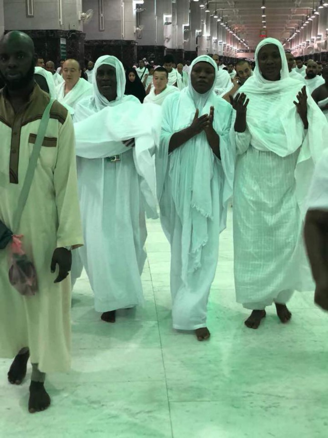 L'opératrice économique, madame Ndiaye Khady Dioum en mode Oumra à la Mecque