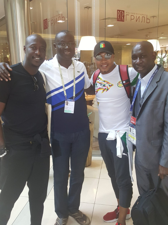El Hadji Diouf, Fadiga et Augustin Sheghor font la pose à Russie El Hadji Diouf, Fadiga et Augustin Sheghor font la pose à Russie