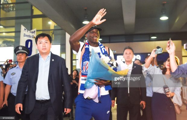 Incroyable accueil pour Demba Ba Incroyable accueil pour Demba Ba