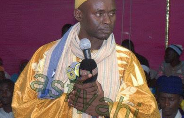 Vidéo: Tafsir Abdourahmane Gaye révèle comment les « drianké » font pour … Vidéo: Tafsir Abdourahmane Gaye révèle comment les « drianké » font pour …