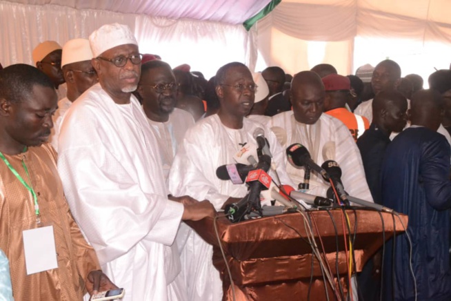 Prière de Korité : Mahammed Boun Abdallah Dionne à Massalikoul Djinane Prière de Korité : Mahammed Boun Abdallah Dionne à Massalikoul Djinane