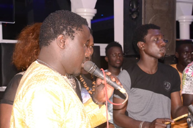 Lendemain Korité, Baba Mbengue explose le kheweul night. Lendemain Korité, Baba Mbengue explose le kheweul night.