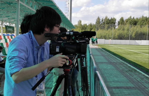 Kaluga : les journalistes japonais envahissent l’entraînement des « Lions » Kaluga : les journalistes japonais envahissent l’entraînement des « Lions »